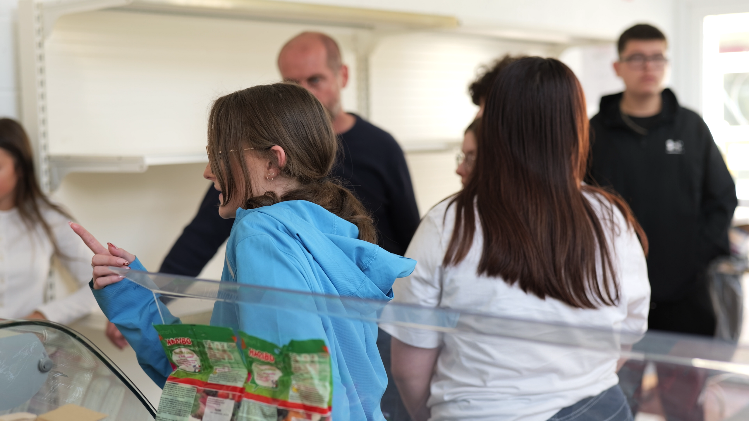 P1065628.00_38_03_04.Still094